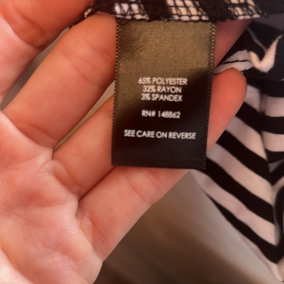 NWT Torrid Women's Black and White plus size Dress Size : 1X - Picture 11 of 12